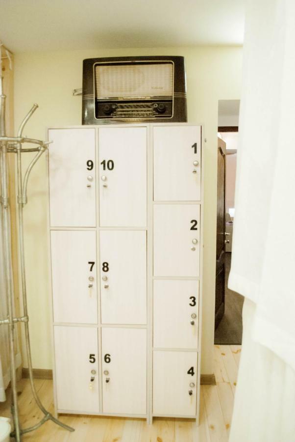 Hostel Uyutniy Dvorik 敖德萨 外观 照片