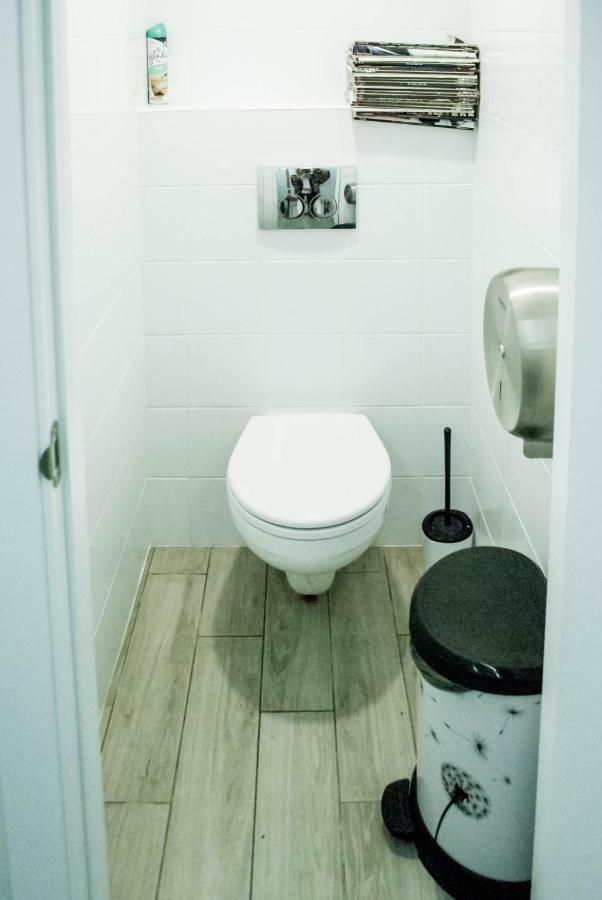 Hostel Uyutniy Dvorik 敖德萨 外观 照片